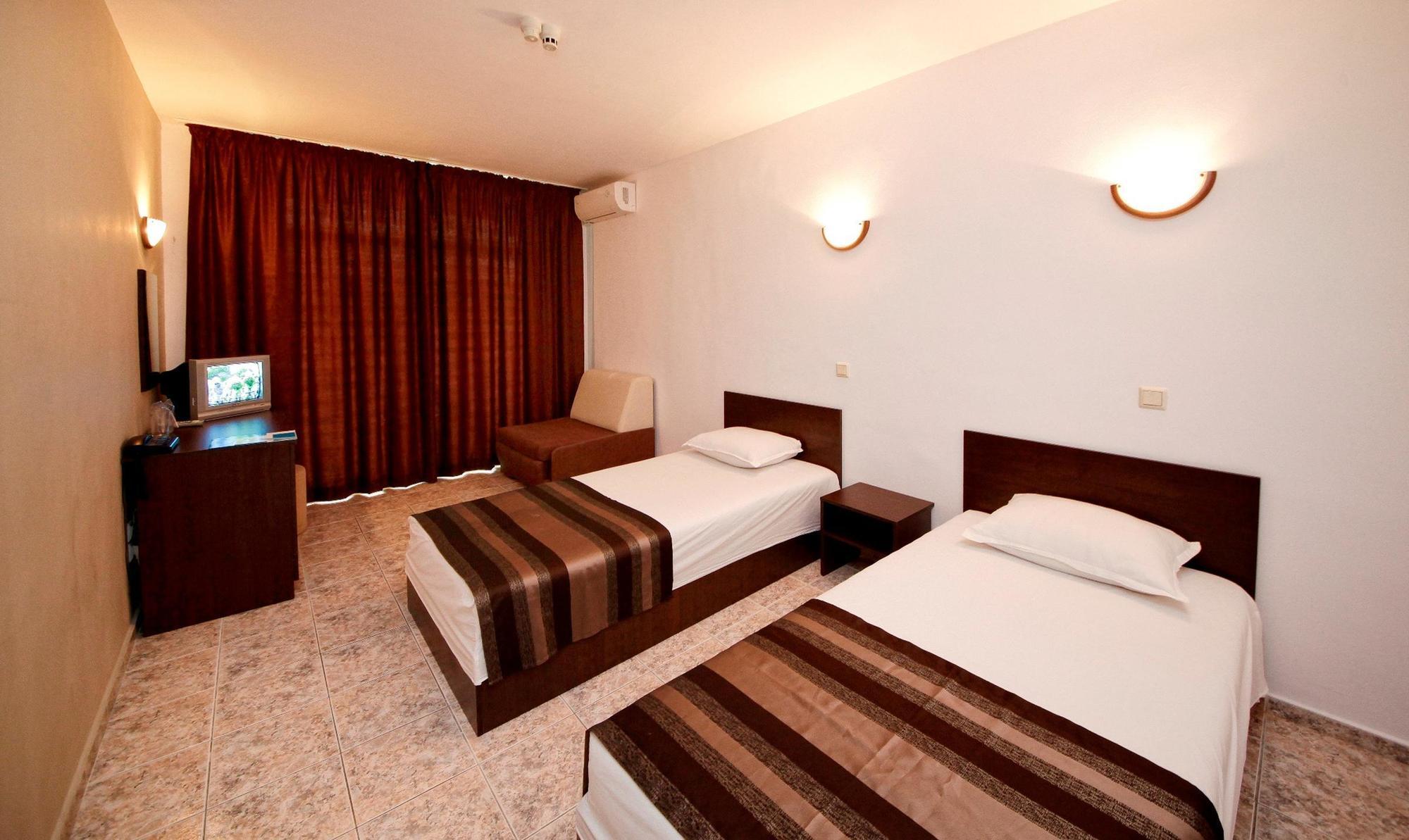 فندق فارنافي  Party Golden Sands المظهر الخارجي الصورة