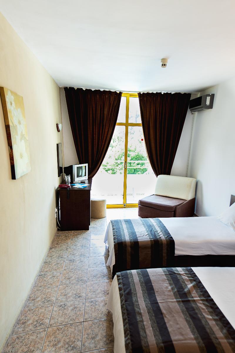 فندق فارنافي  Party Golden Sands المظهر الخارجي الصورة
