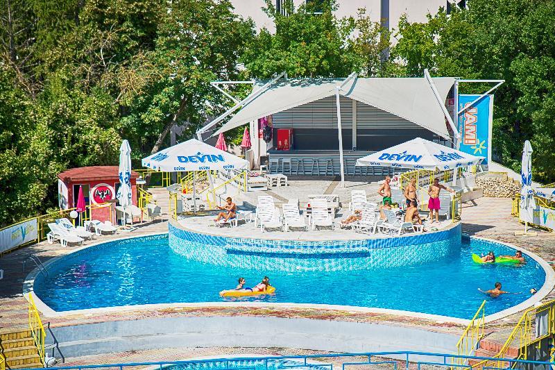 فندق فارنافي  Party Golden Sands المظهر الخارجي الصورة